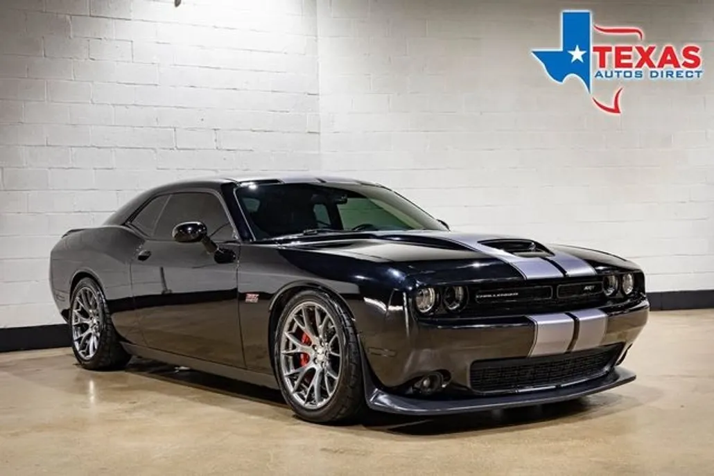 2015 Dodge Challenger SRT8 392 photo 1