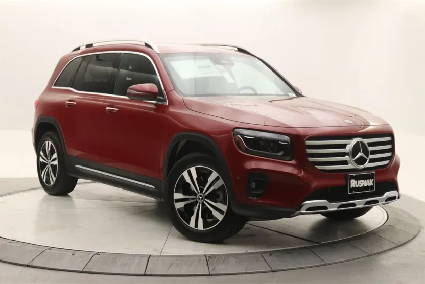 2025 Mercedes Benz GLB 250 photo 1