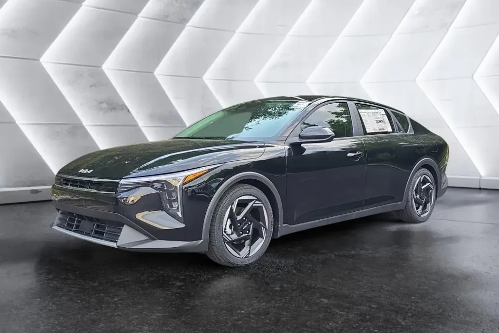 2025 Kia K4 EX photo 1