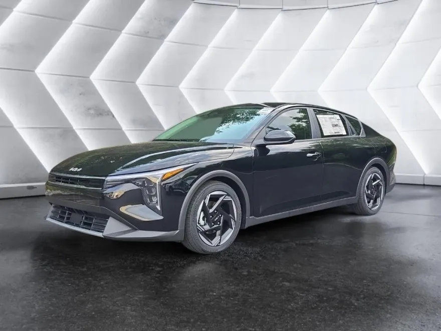 2025 Kia K4 EX photo 1