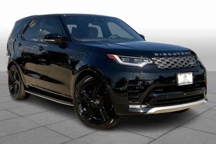 2023 Land Rover Discovery Metropolitan Edition photo 1