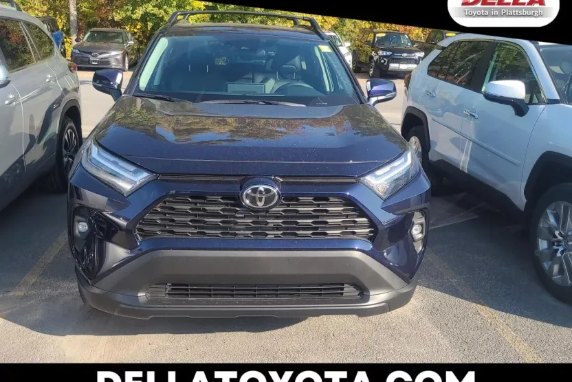 2025 Toyota RAV4 XLE Premium photo 1