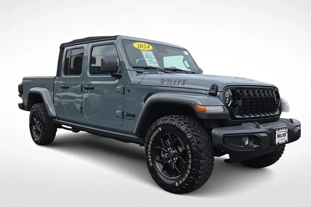 2024 Jeep Gladiator Willys photo 1