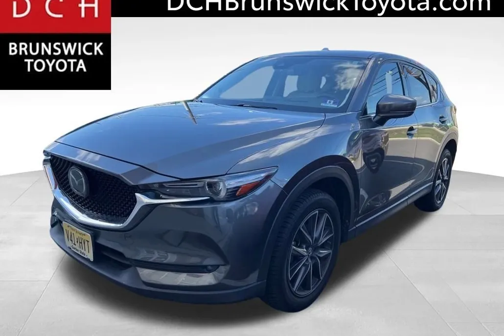 2017 Mazda CX-5 Grand Touring photo 1
