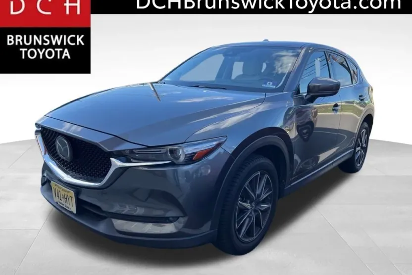 2017 Mazda CX-5 Grand Touring photo 1
