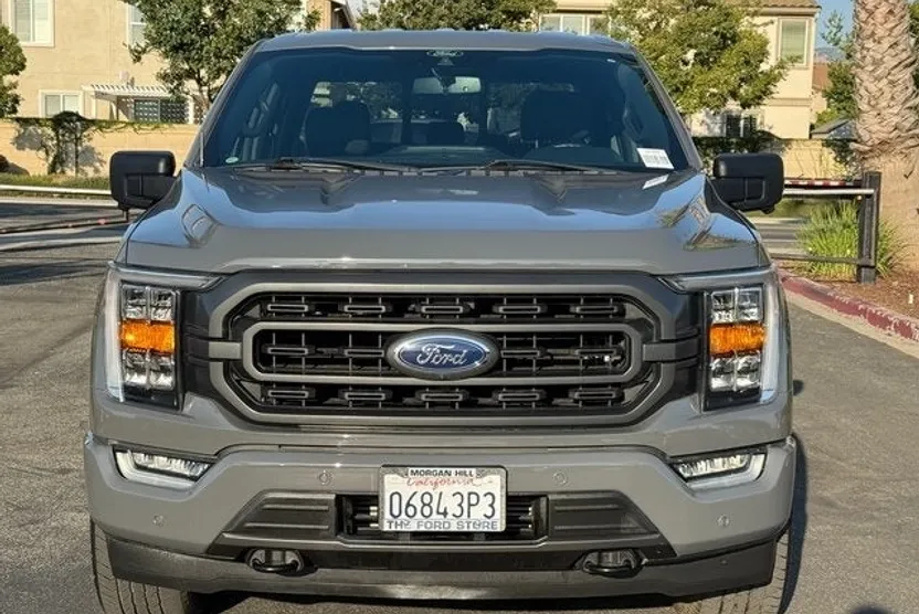 2021 Ford F-150 XLT photo 1