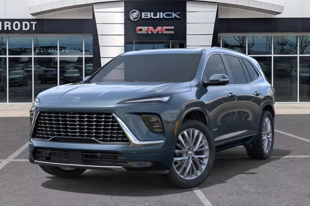 2026 Buick Enclave Avenir photo 1