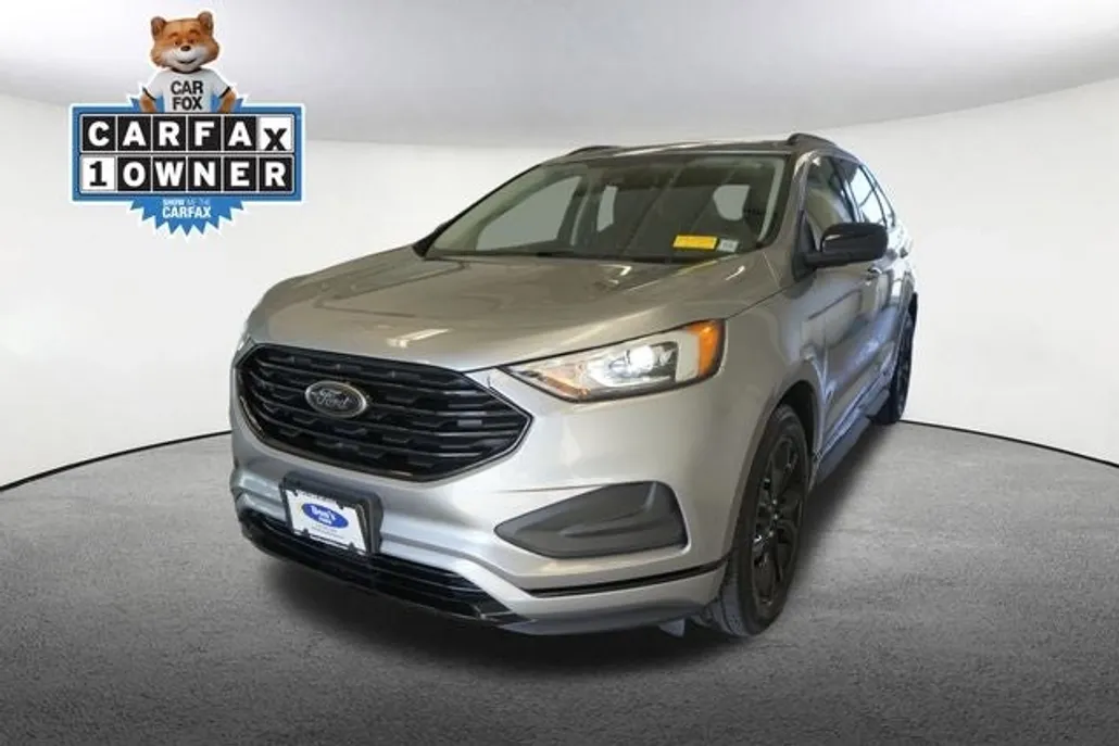 2022 Ford Edge SE photo 1