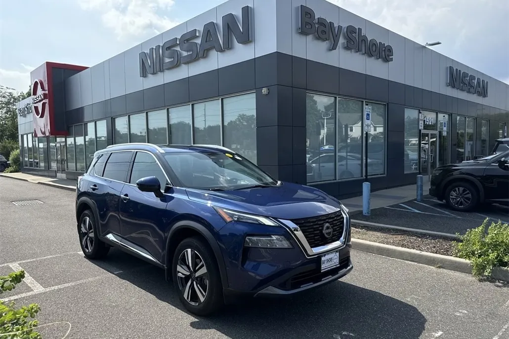 2023 Nissan Rogue SL photo 1