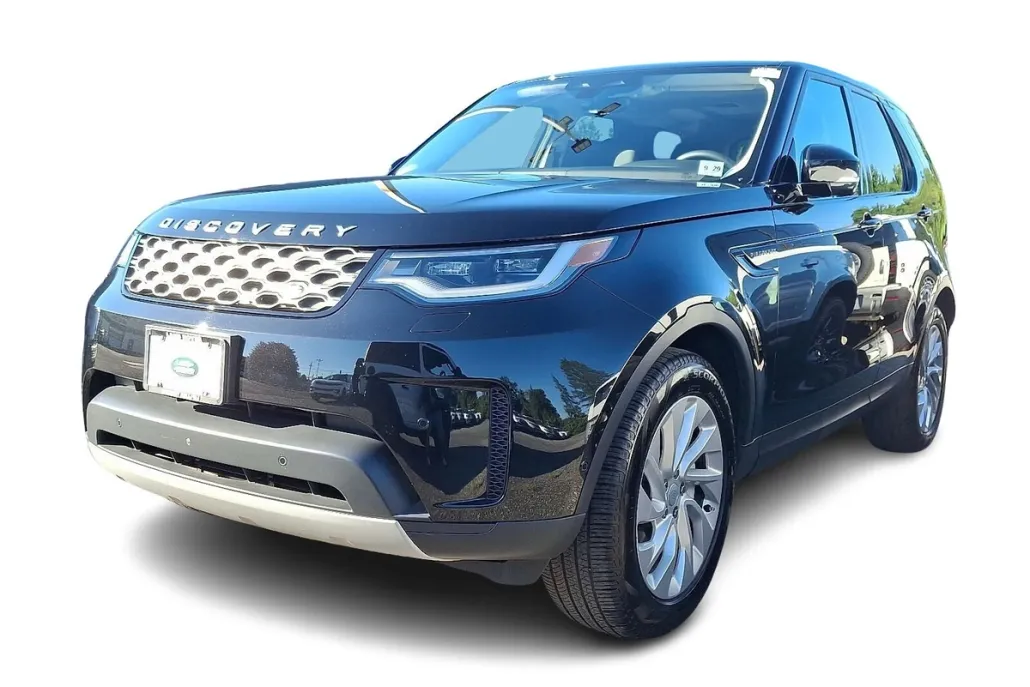 2024 Land Rover Discovery S photo 1