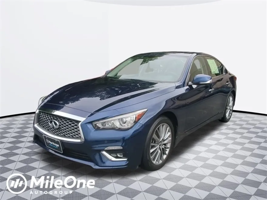 2022 Infiniti Q50 LUXE photo 1