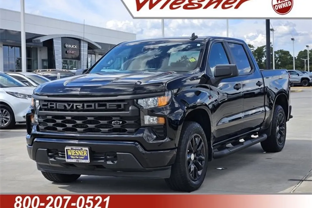 2023 Chevrolet Silverado 1500 Custom photo 1