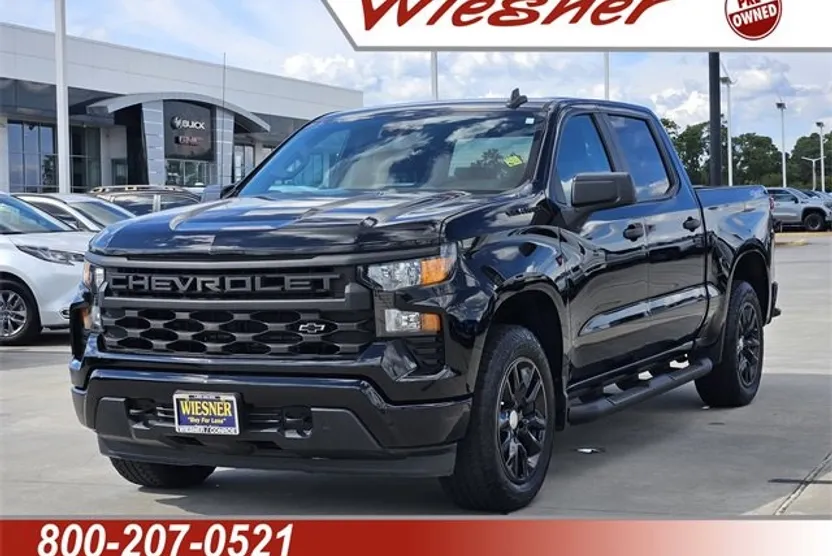 2023 Chevrolet Silverado 1500 Custom photo 1