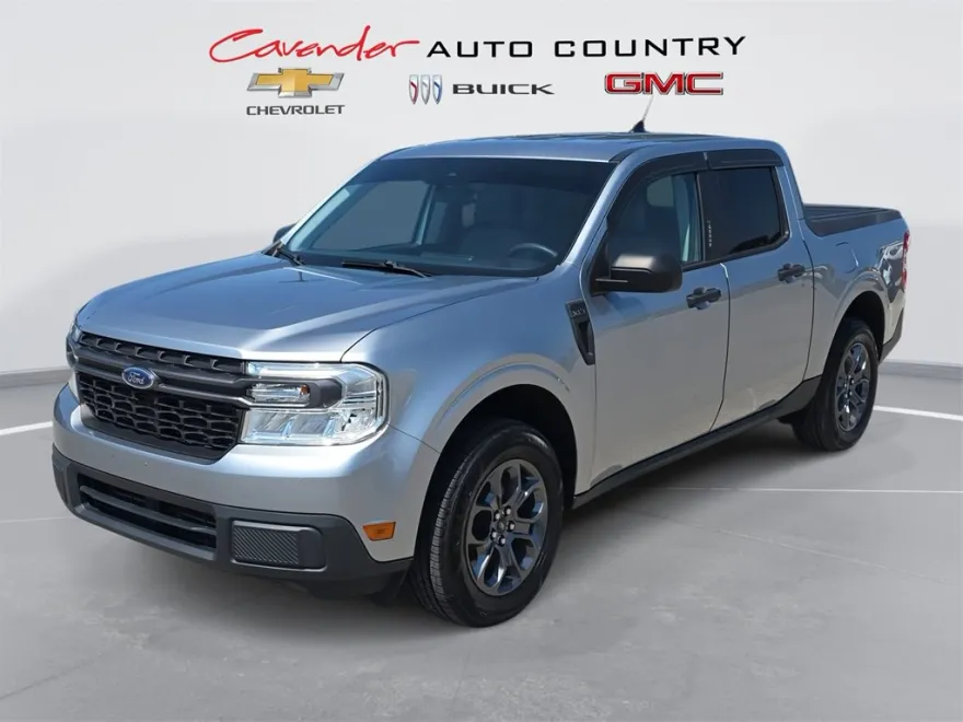 2022 Ford Maverick XLT photo 1