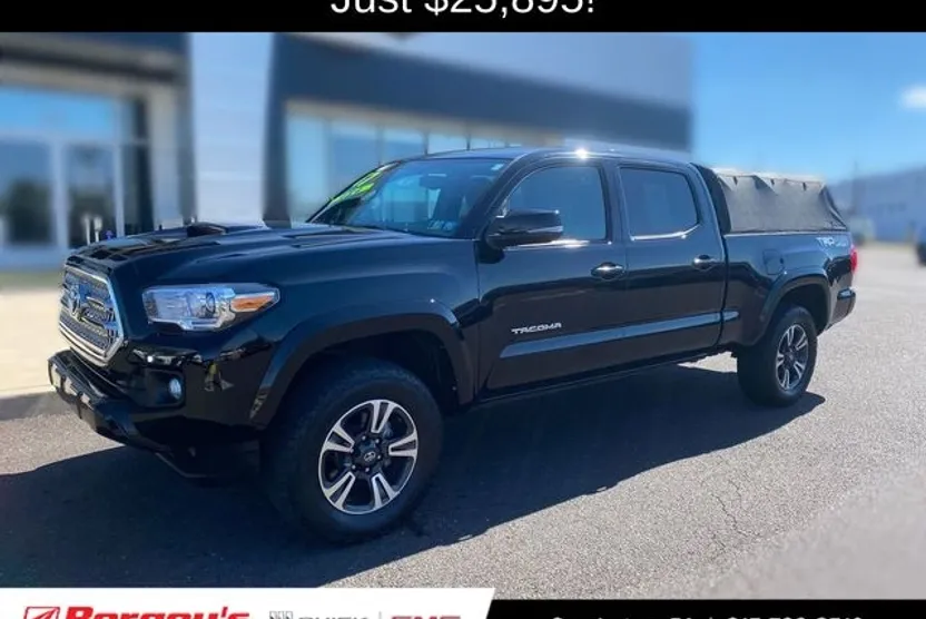 2017 Toyota Tacoma TRD Sport photo 1
