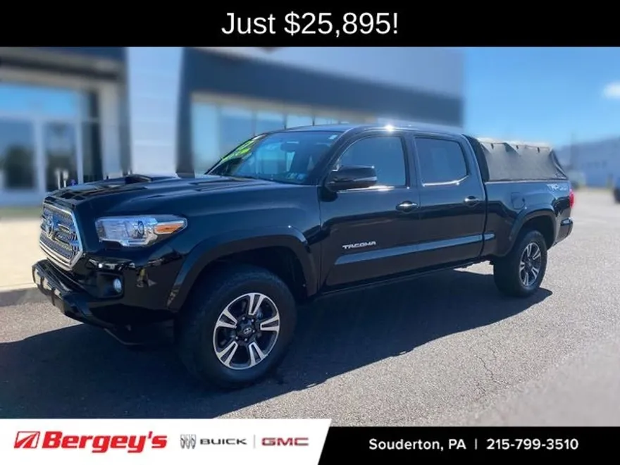 2017 Toyota Tacoma TRD Sport photo 1