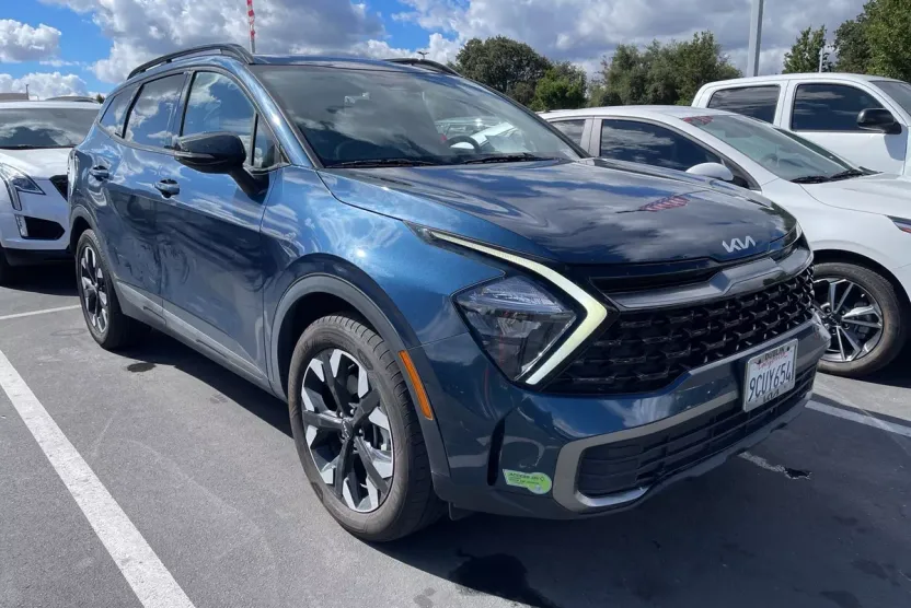 2023 Kia Sportage Plug-In Hybrid X-Line photo 1