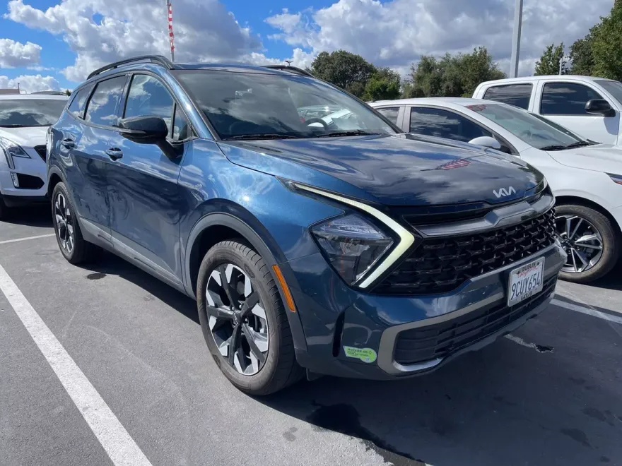 2023 Kia Sportage Plug-In Hybrid X-Line photo 1