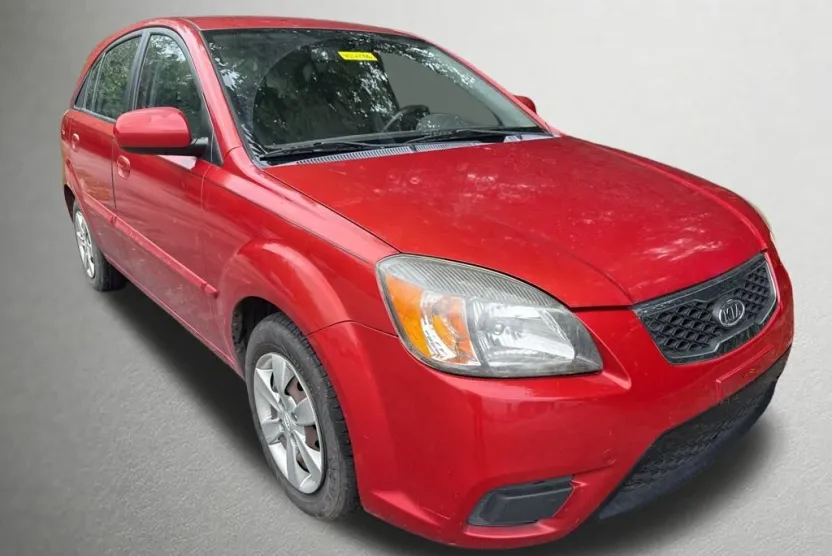 2010 Kia Rio LX photo 1