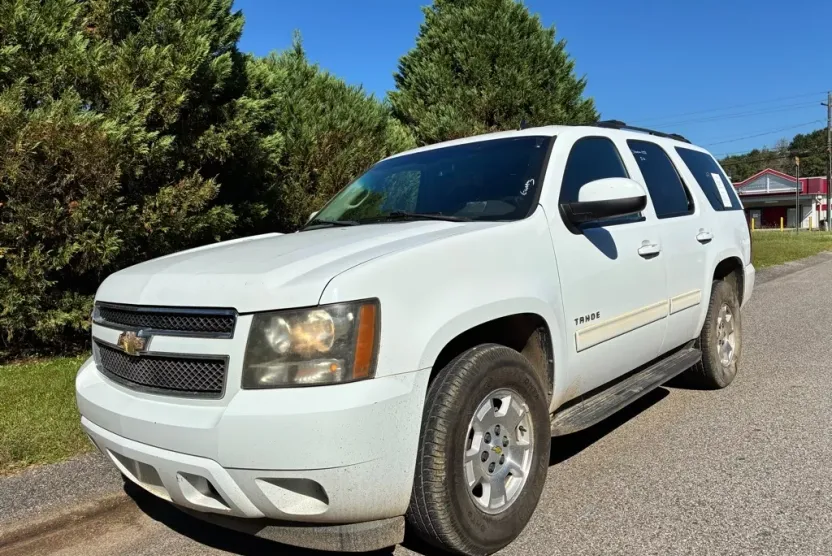 2011 Chevrolet Tahoe LS photo 1