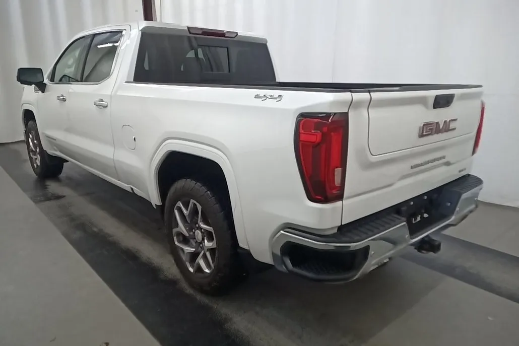 2022 Gmc Sierra 1500 SLT photo 1
