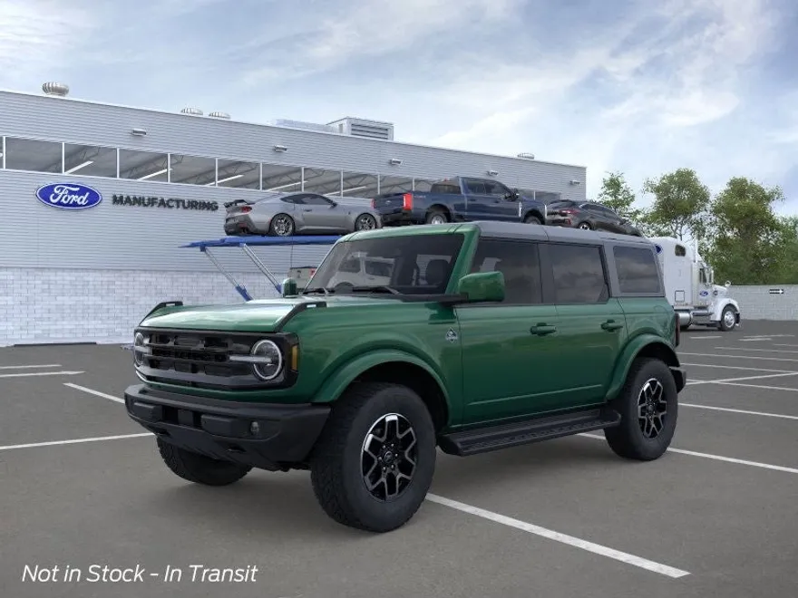2025 Ford Bronco Outer Banks photo 1