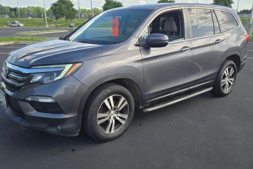 2016 Honda Pilot EX-L photo 1