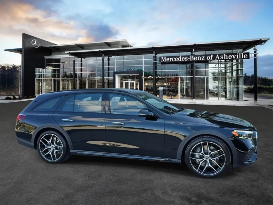 2026 Mercedes Benz E 450 4MATIC All-Terrain photo 1