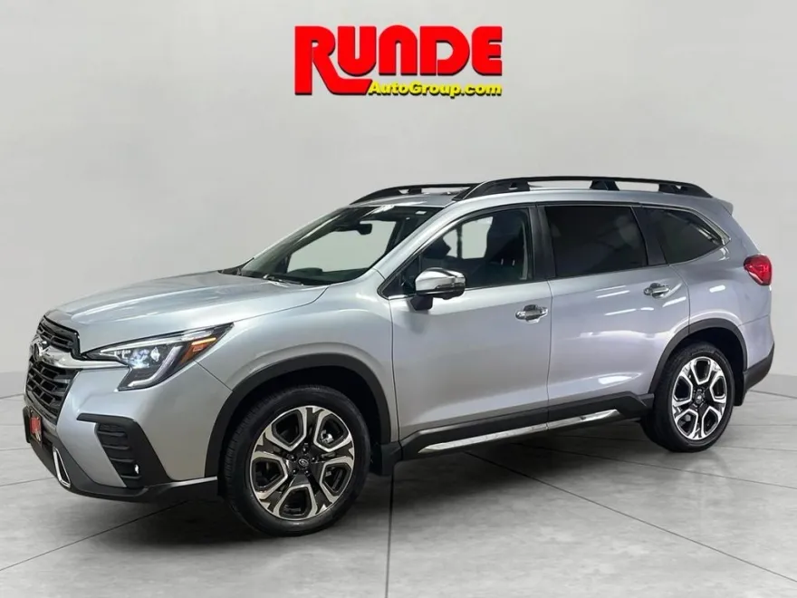2023 Subaru Ascent Touring photo 1
