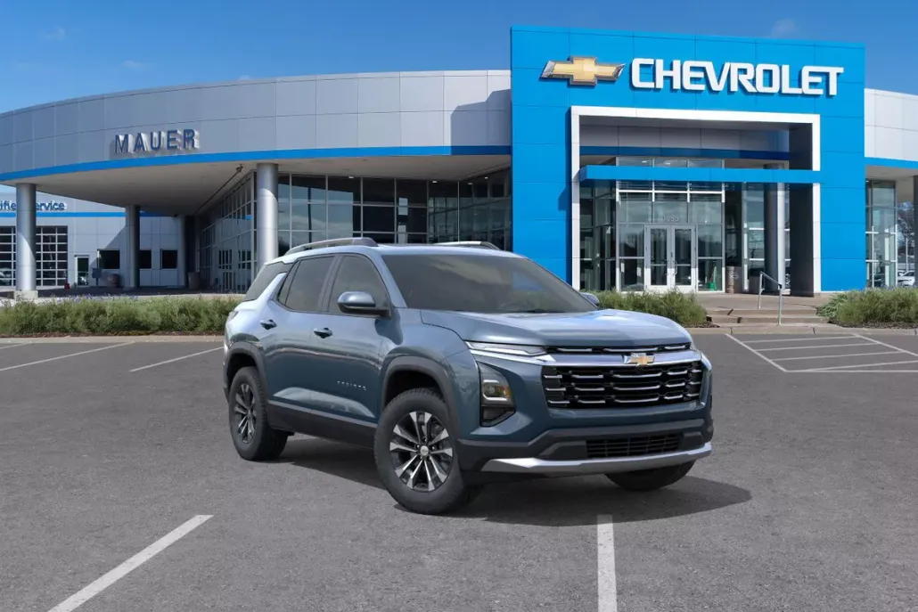 2026 Chevrolet Equinox LT photo 1