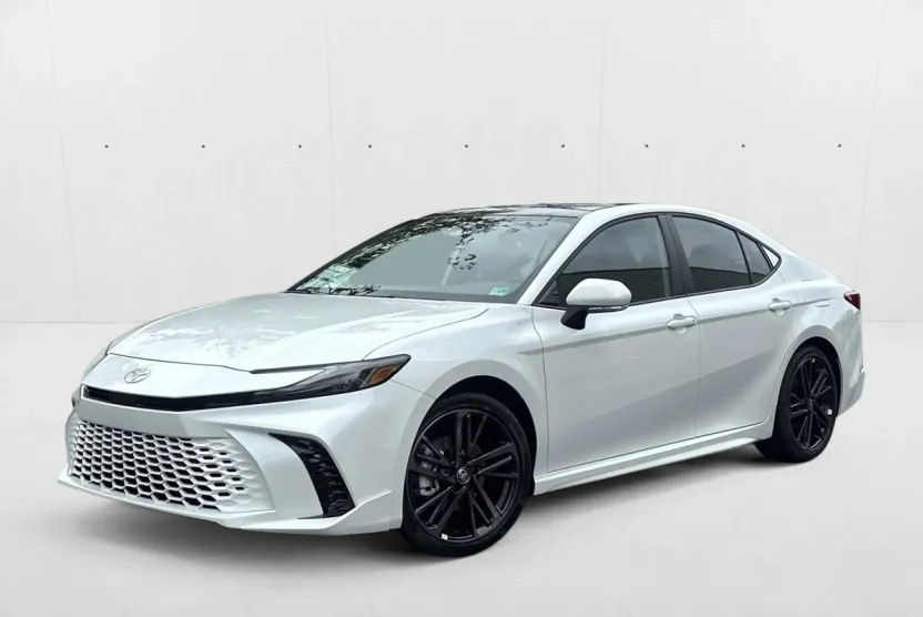 2025 Toyota Camry XSE photo 1