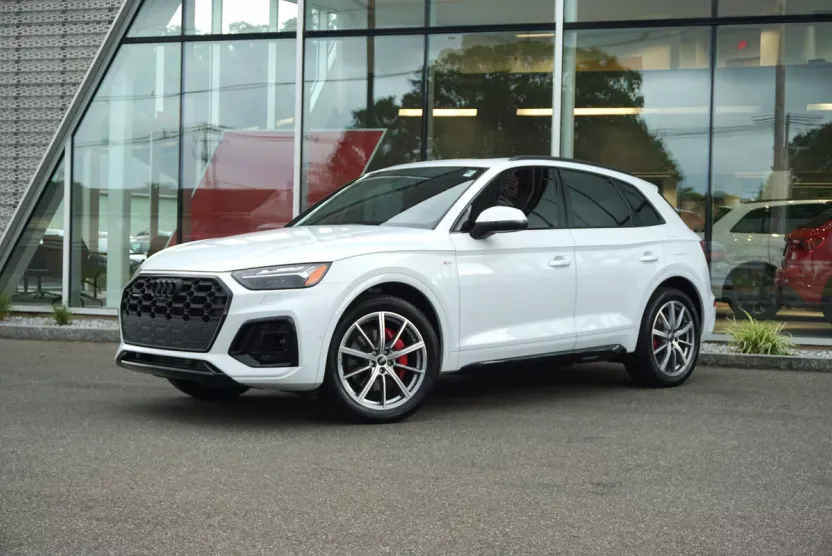2024 Audi Q5 S line Prestige 55 TFSI Premium photo 1