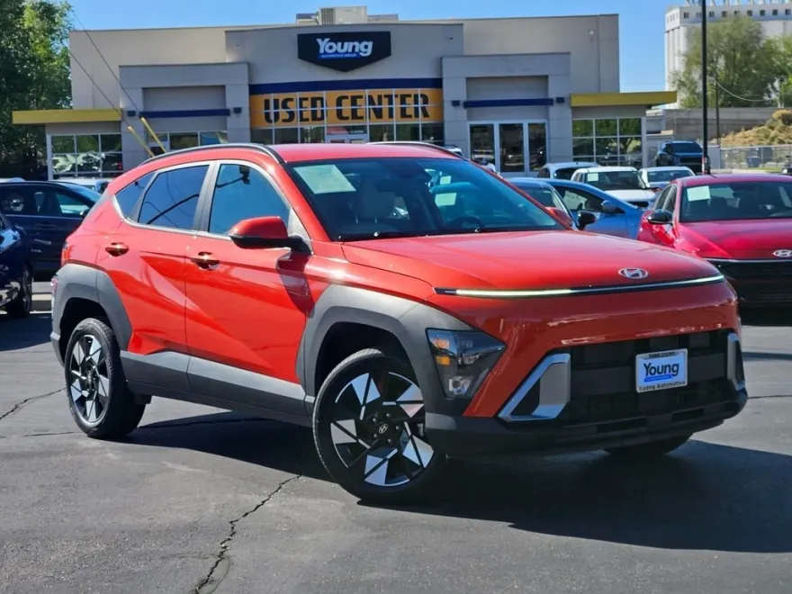 2025 Hyundai Kona SEL photo 1