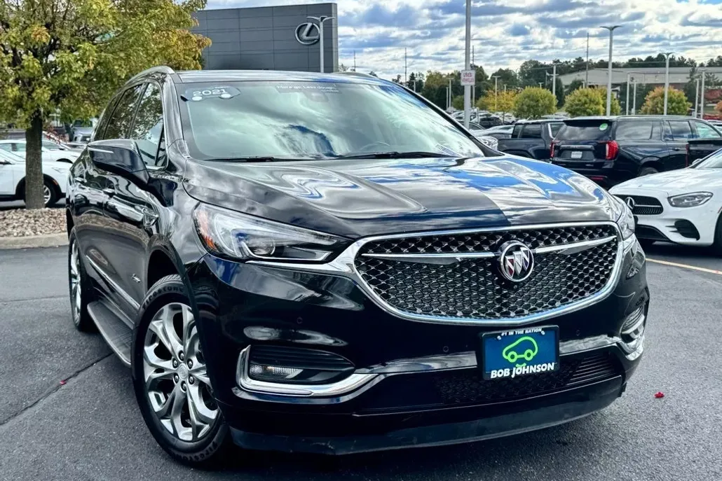 2021 Buick Enclave Avenir photo 1