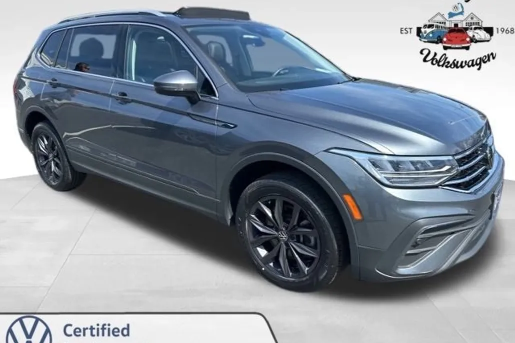 2022 Volkswagen Tiguan SE photo 1