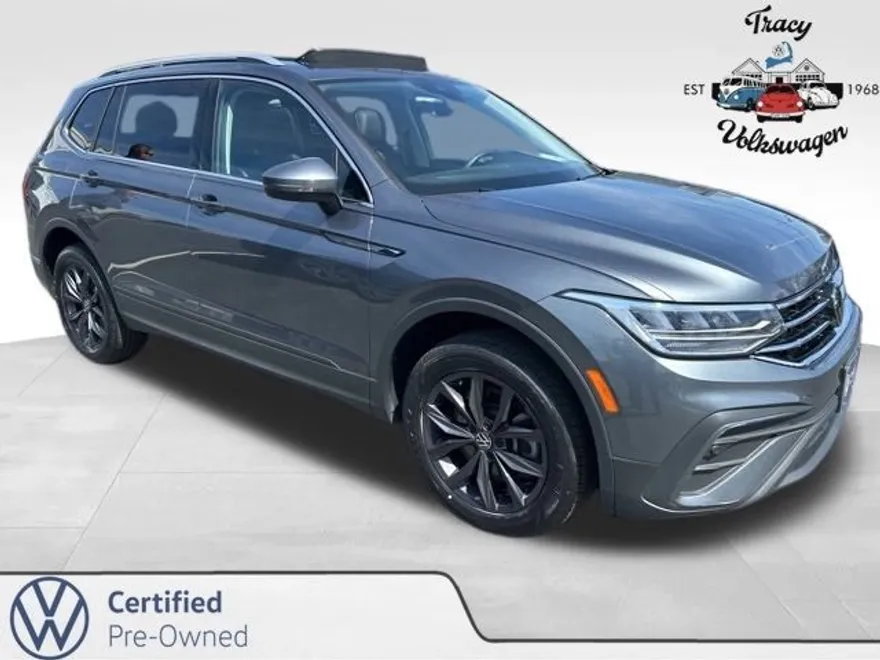 2022 Volkswagen Tiguan SE photo 1