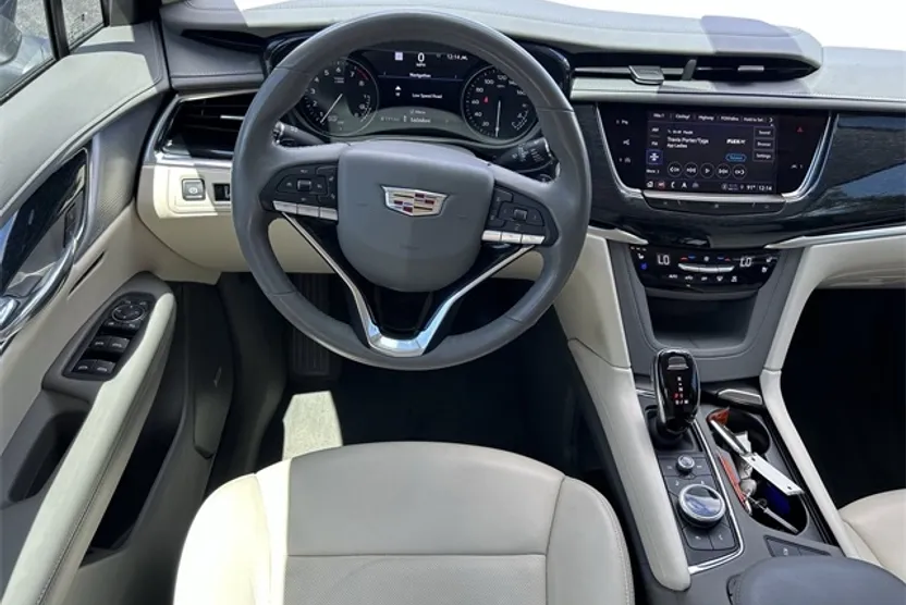 2021 Cadillac XT6 Premium Luxury photo 1