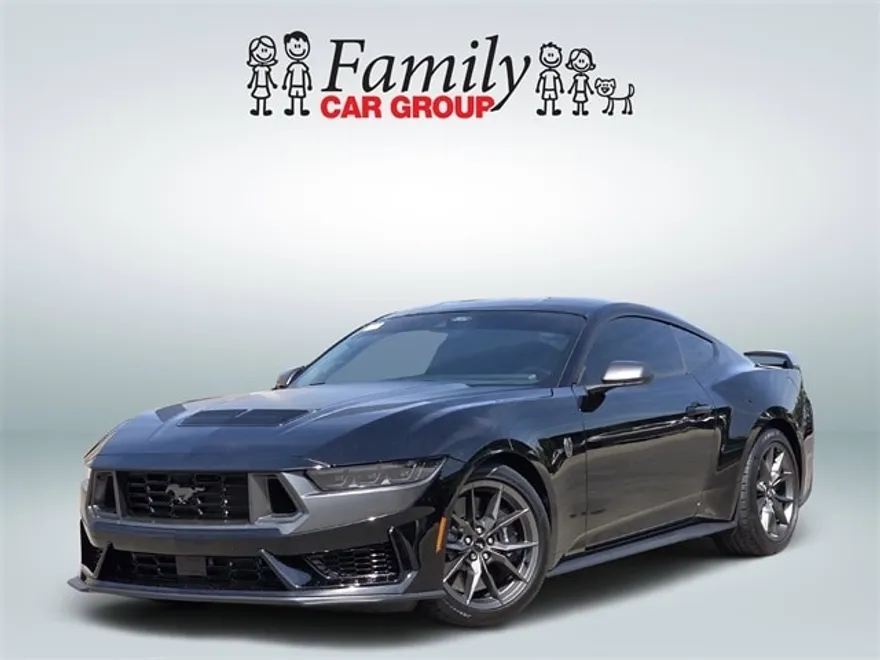 2024 Ford Mustang Dark Horse photo 1