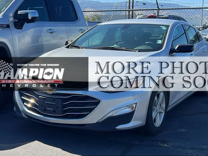 2022 Chevrolet Malibu LS photo 1