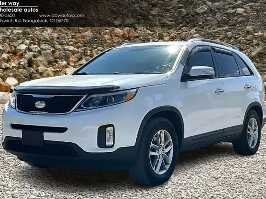 2015 Kia Sorento LX photo 1