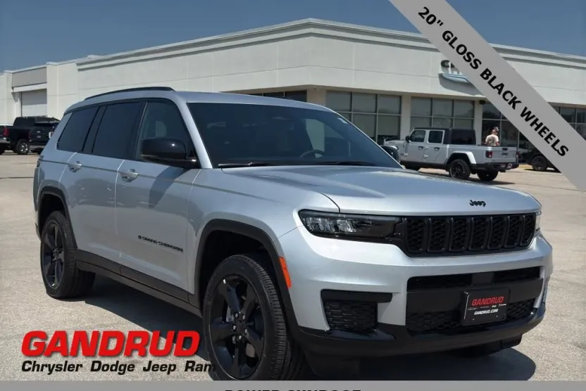 2025 Jeep Grand Cherokee Altitude X photo 1