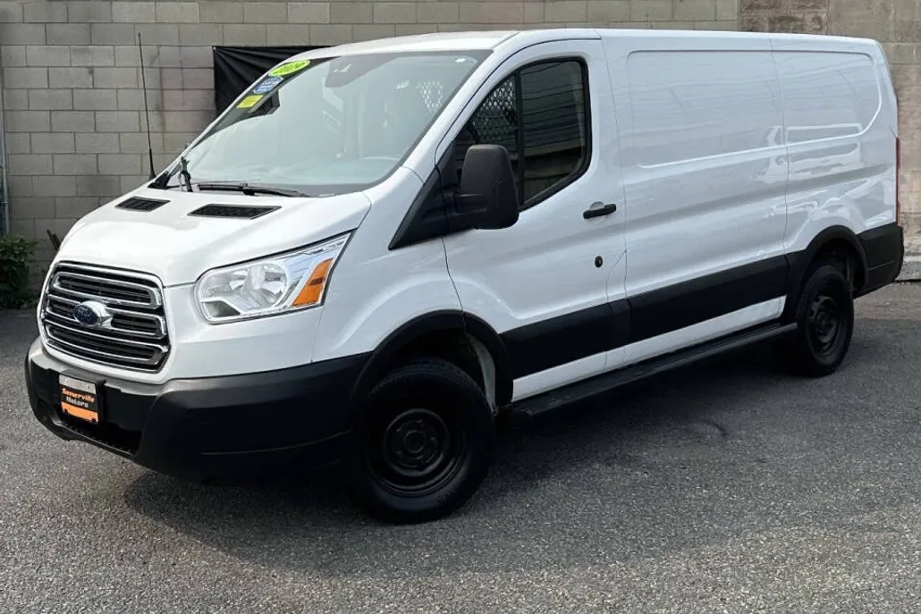 2019 Ford Transit Cargo photo 1