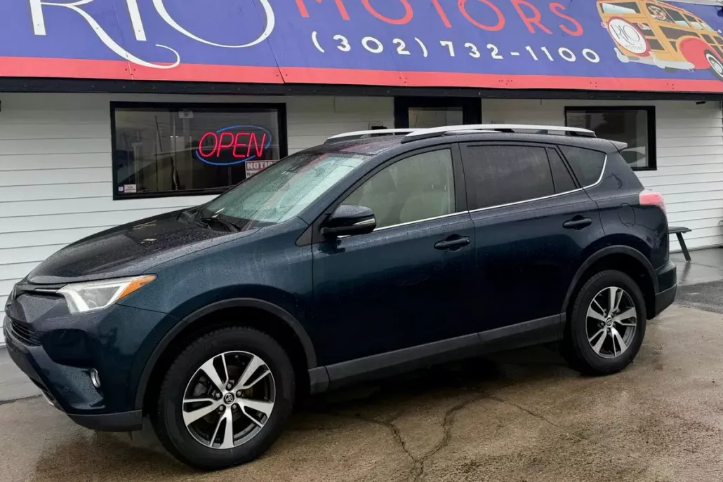 2018 Toyota RAV4 XLE Sport photo 1
