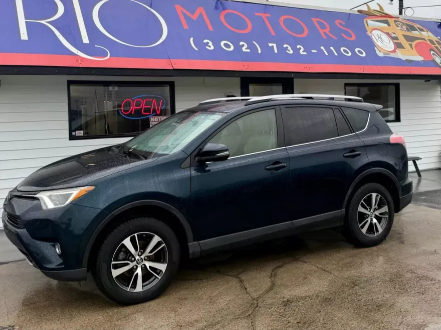 2018 Toyota RAV4 XLE Sport photo 1