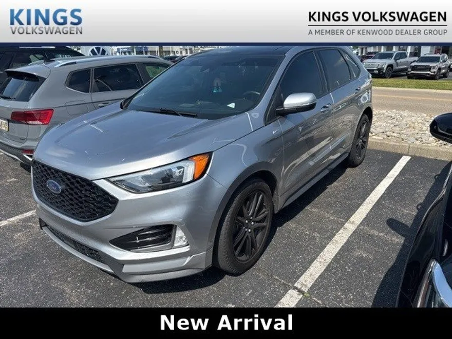 2020 Ford Edge SEL photo 1