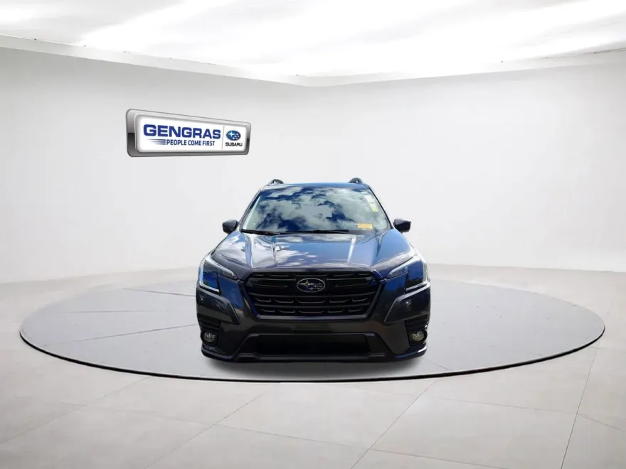 2022 Subaru Forester Premium photo 1