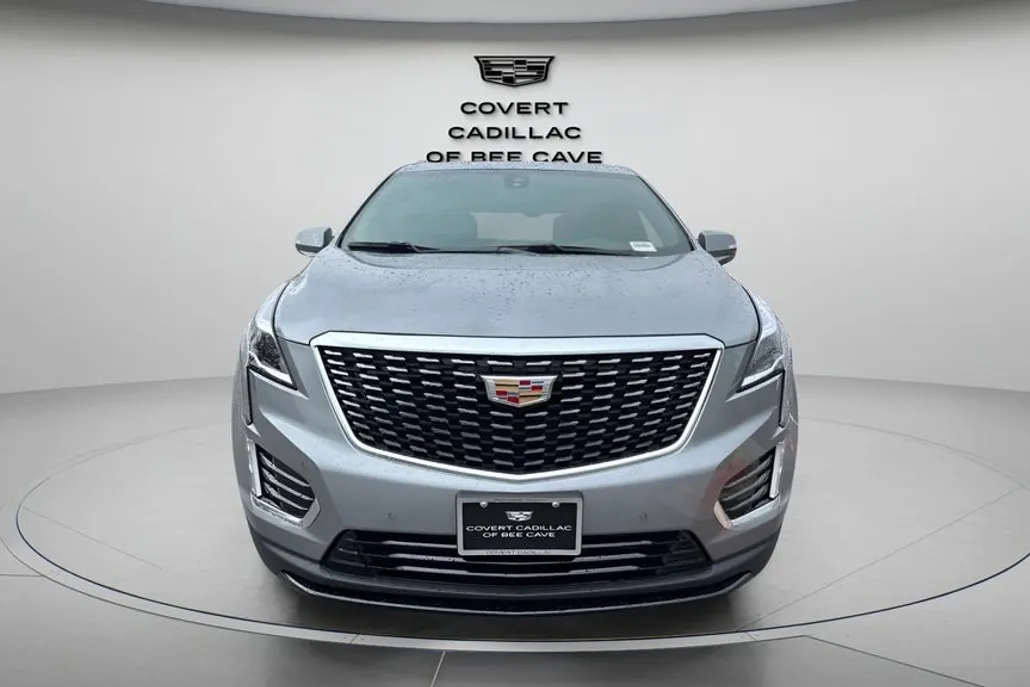 2025 Cadillac XT5 Luxury photo 1