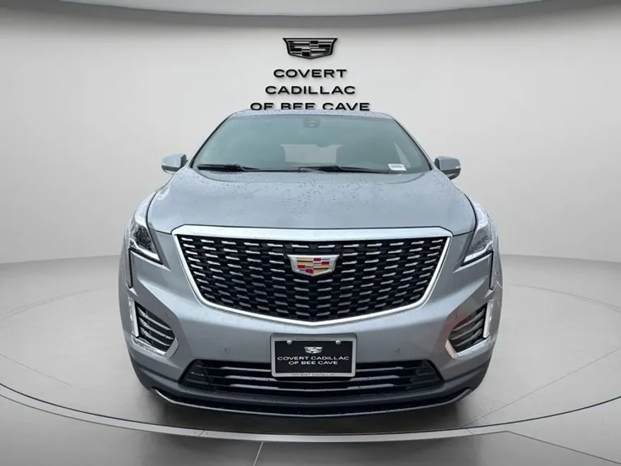 2025 Cadillac XT5 Luxury photo 1