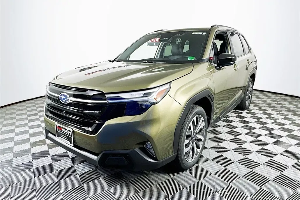 2025 Subaru Forester Touring photo 1