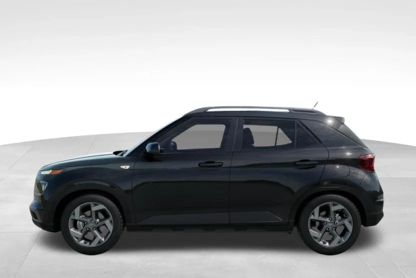 2025 Hyundai Venue SEL photo 1